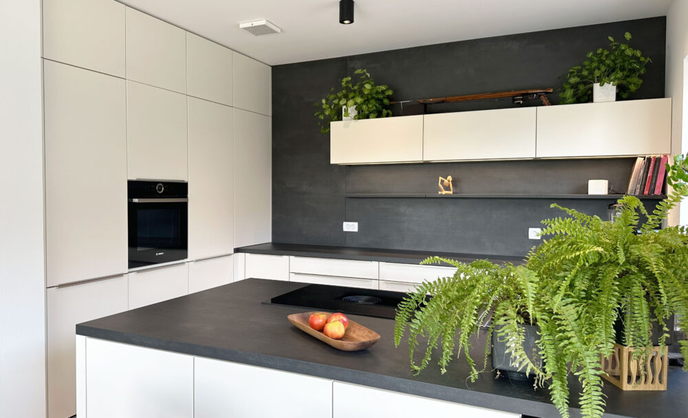 Oprema stanovanja: bela in siva - Image 2