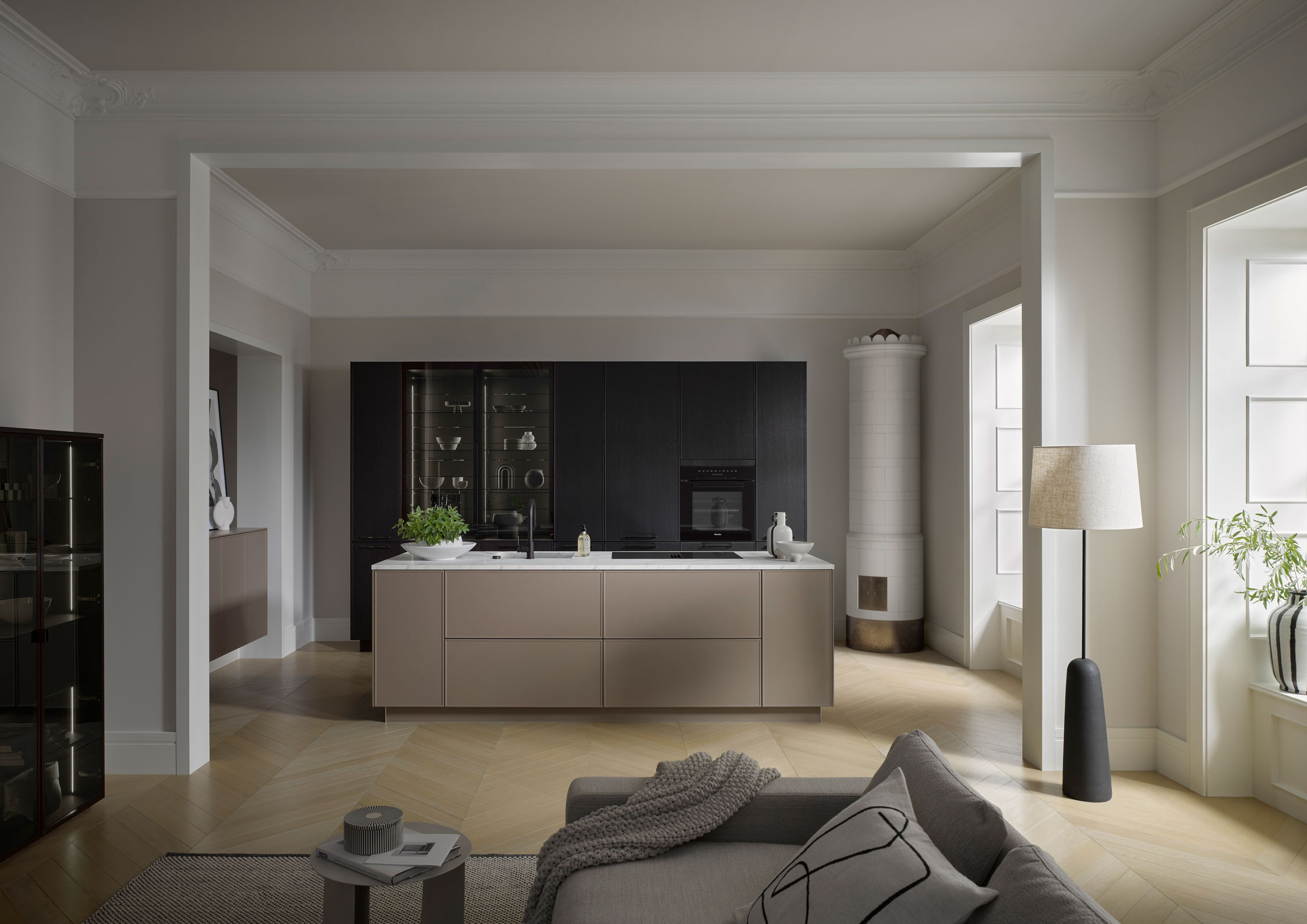 AV6065_Eiche-schwarz_AV5065_NCS_online_M1