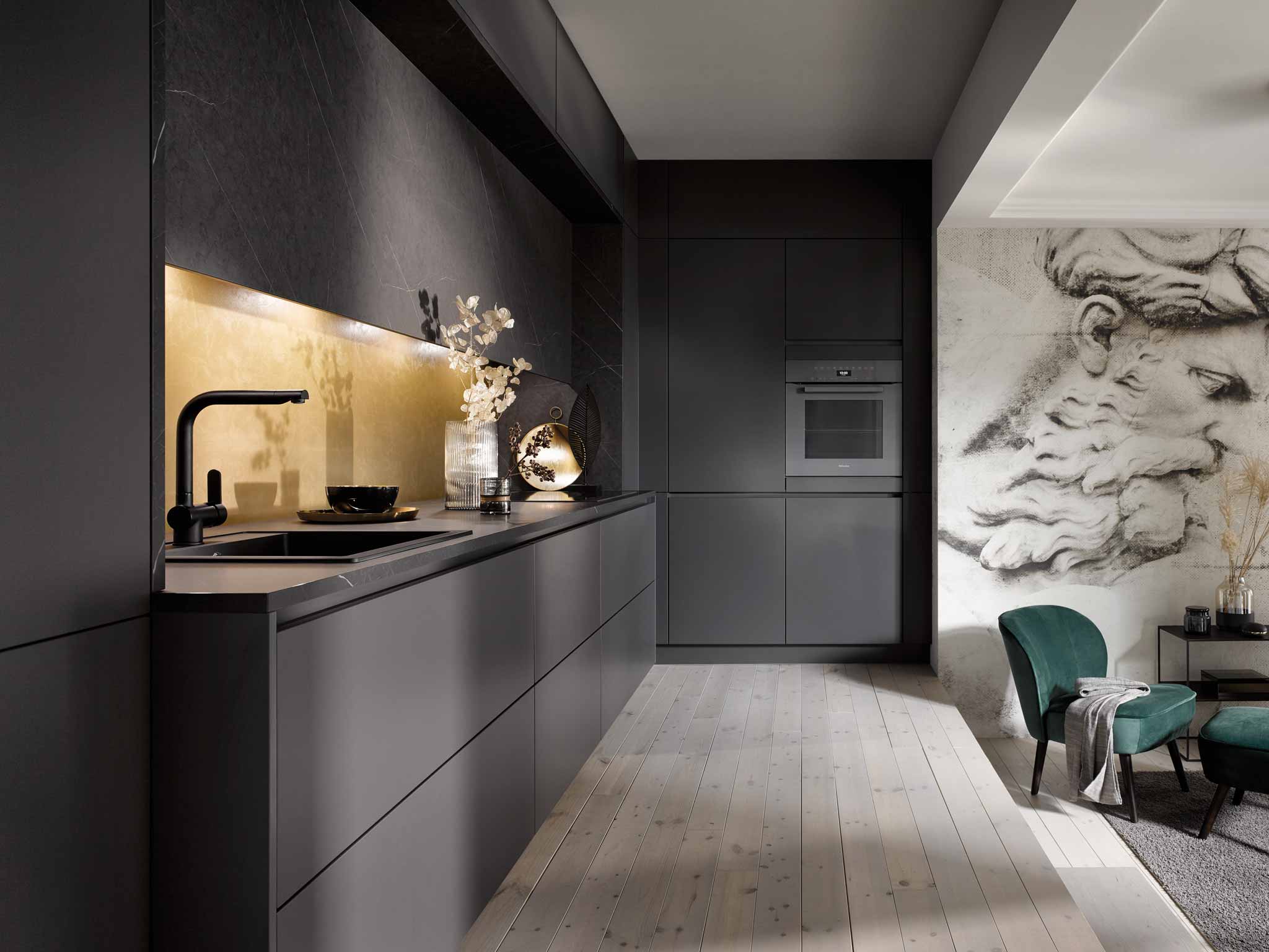 AV2035_GL_Graphit_AV4070_Gold_HM_02 (1)