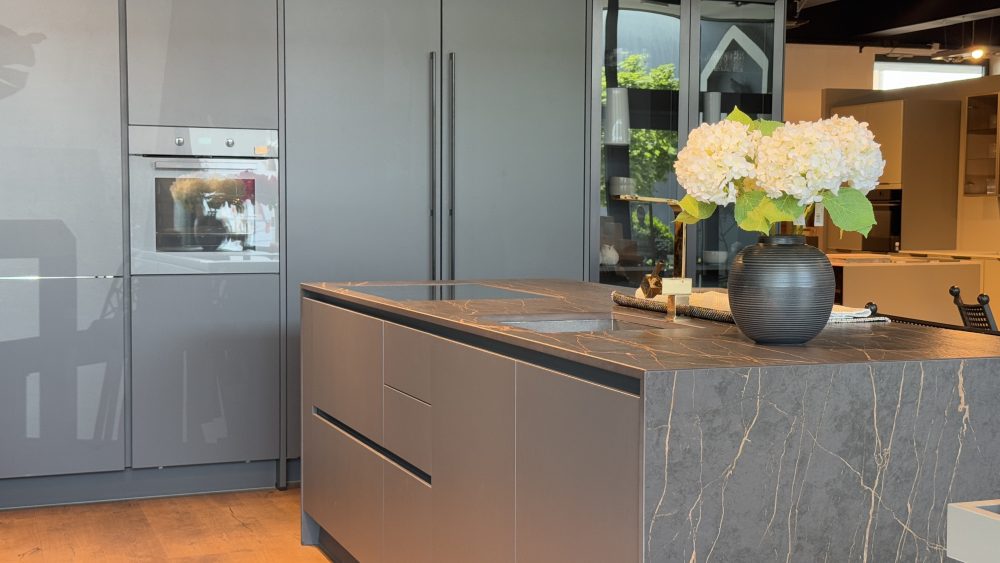 Kuhinja Häcker AV6000 + Dekton teh. kamen - Image 2