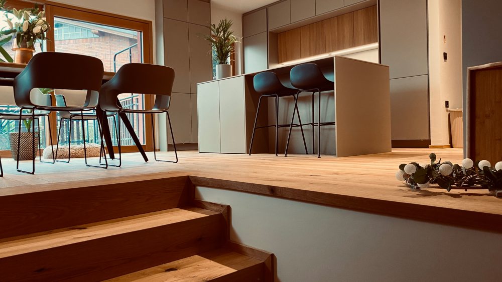 Oprema stanovanja: kuhinja, parket, jedilnica, kopalnica - Image 9