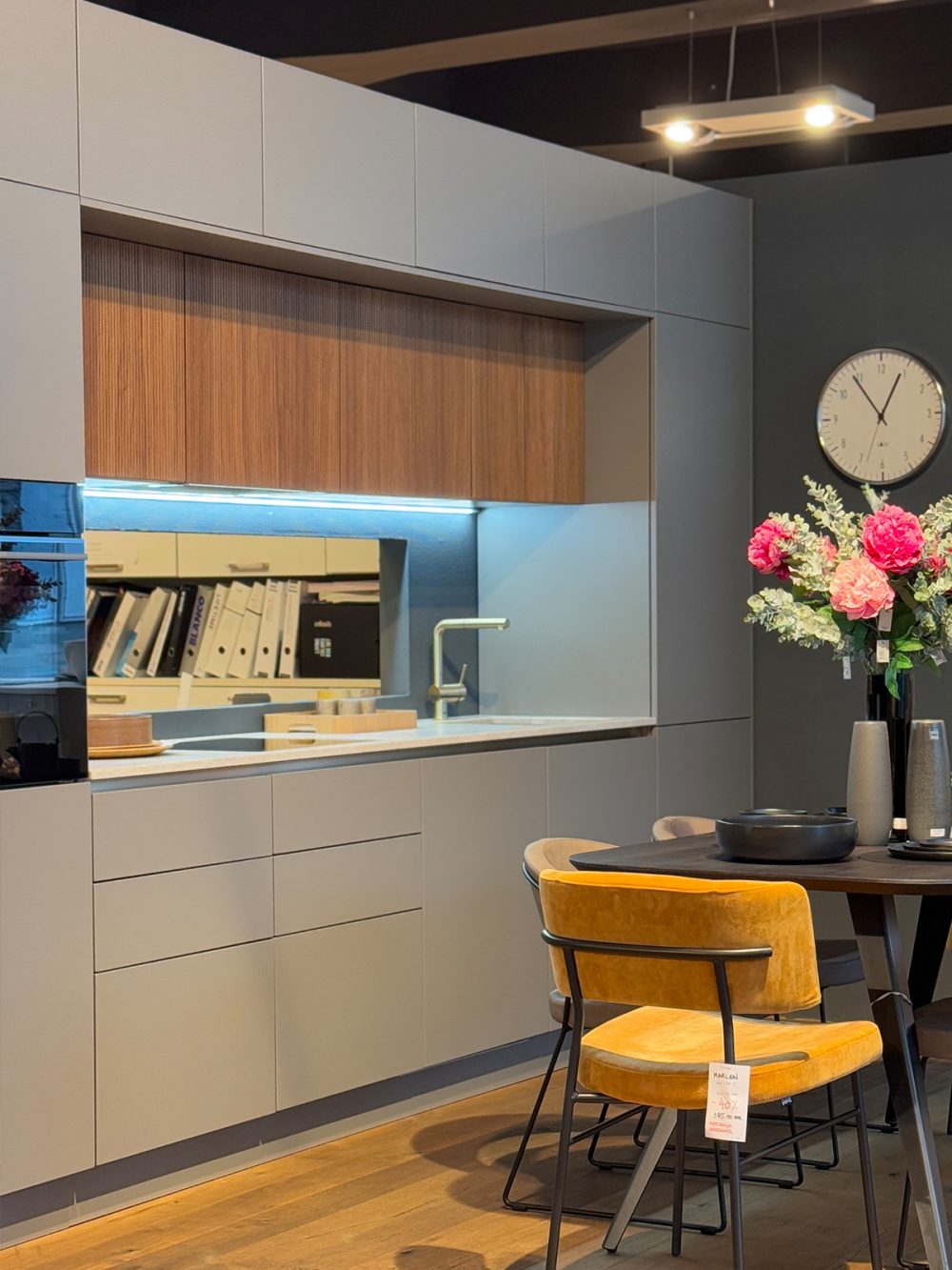 Kuhinja Häcker AV6000/AV6023 + kamen Taj Mahal - Image 1