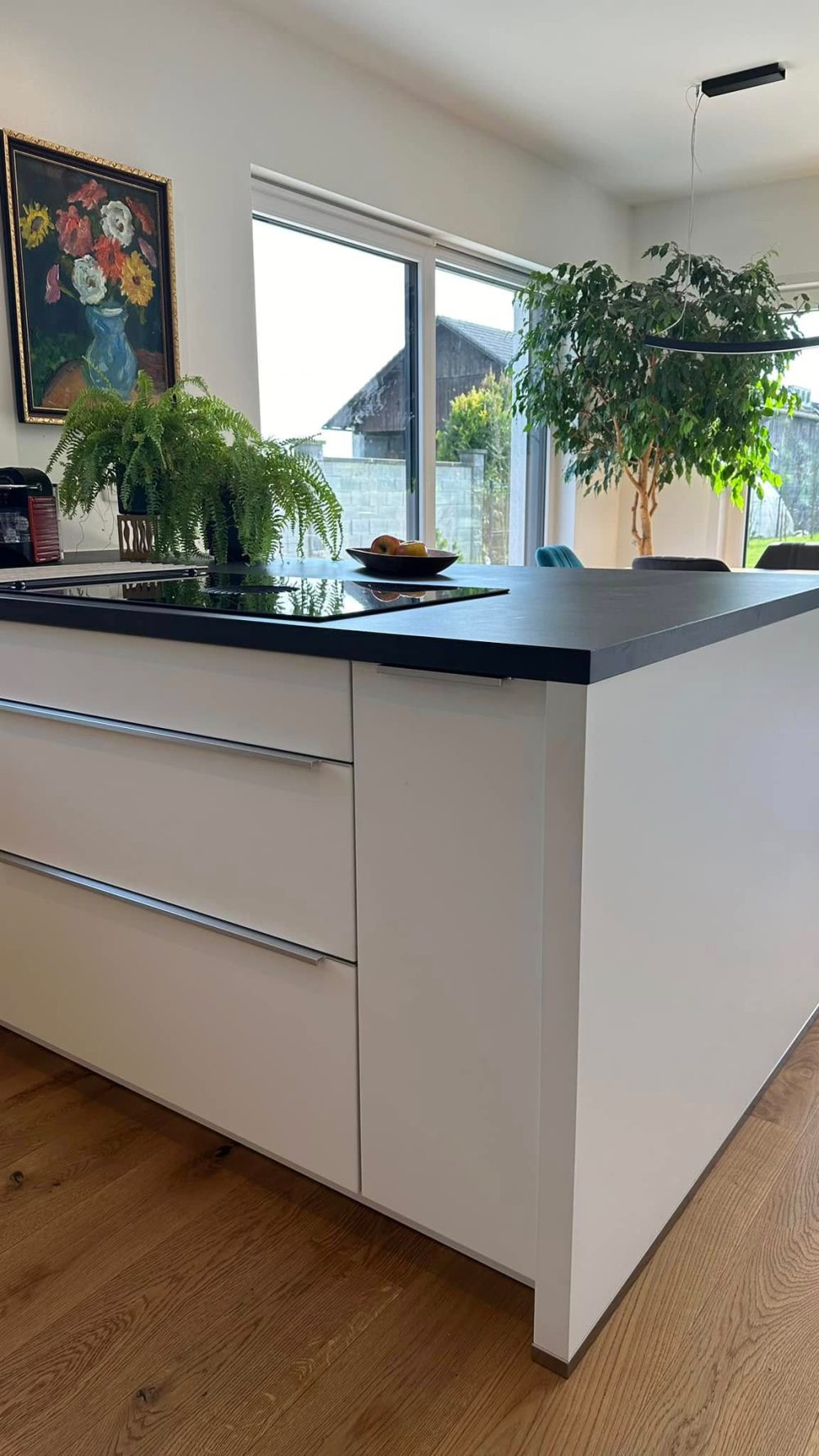 Oprema stanovanja: bela in siva - Image 3